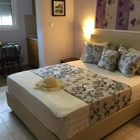 Markos 2 Apartahotel *