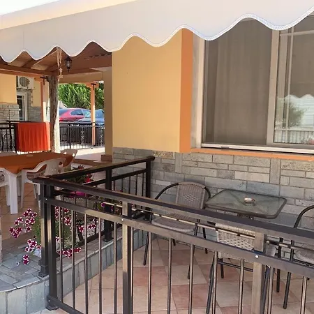 Markos 2 Aparthotel *